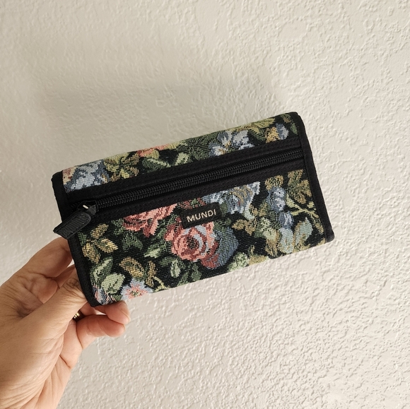 Mundi Floral Tapestry Wallet 80' Vintage Wallet - Picture 1 of 9